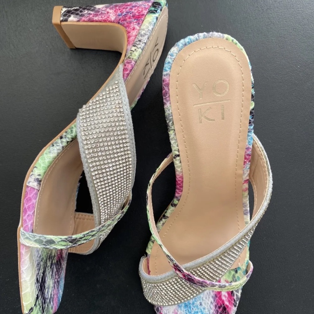 Yoki Women's Cristy Pump Crystals Heels Snakeskin Shoes Slides NEW 6 Spring